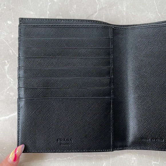 Prada RARE Red Nylon Logo Oversized Trifold Wallet - Picture 12 of 17